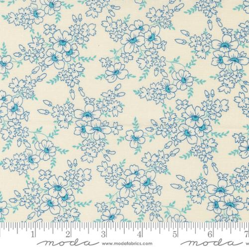 Roundtop Floral in Flour White from Time & Again by Linzee McCray for Moda Fabrics